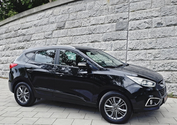 Hyundai ix35 cena 49700 przebieg: 237197, rok produkcji 2015 z Golina małe 781
